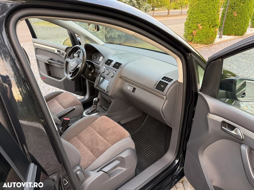 Volkswagen Touran 2.0 TDI DSG Highline - 12