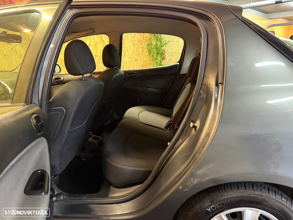 Peugeot 206+ 1.1 Trendy - 9
