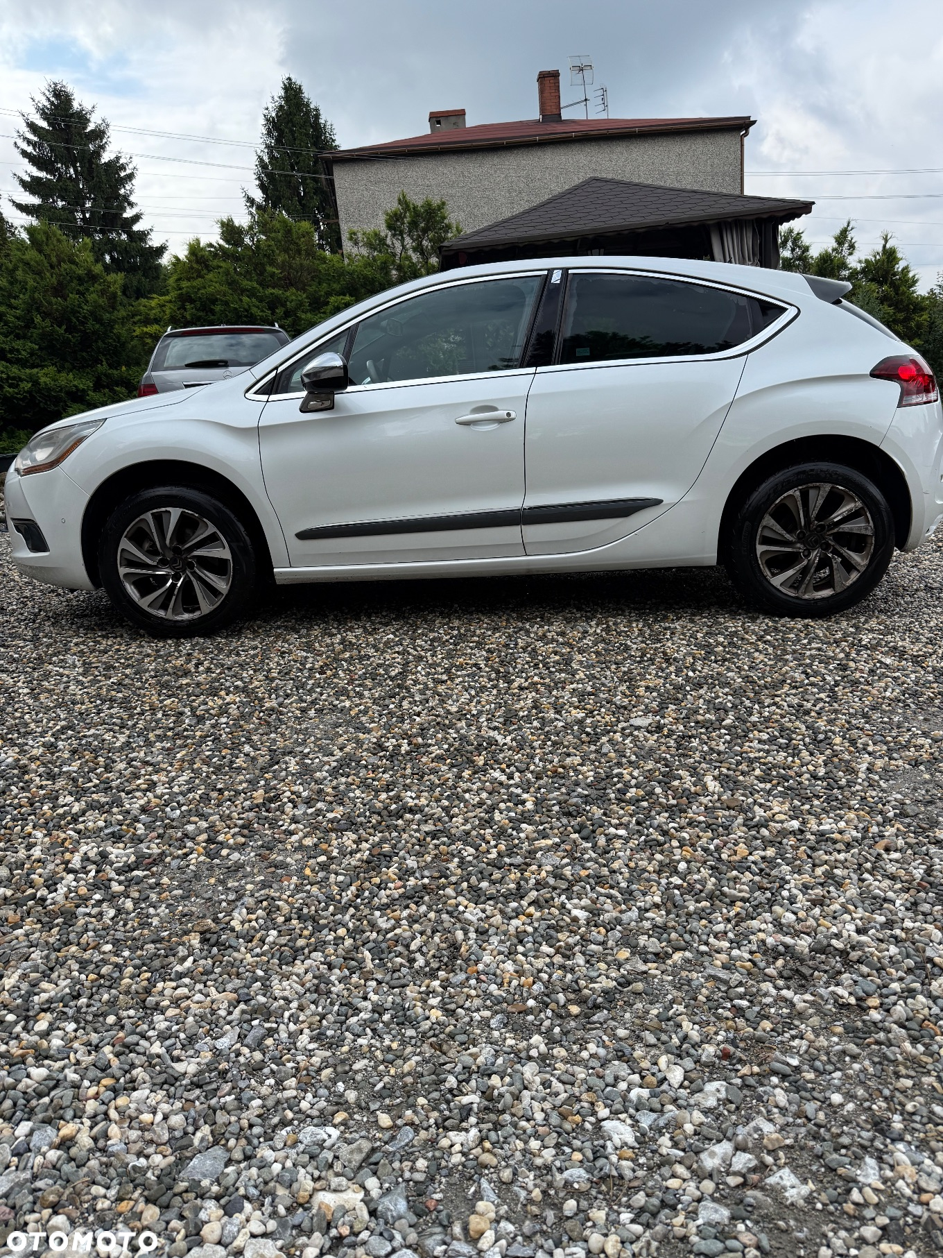 Citroën DS4 1.6 THP SoChic MCP - 7