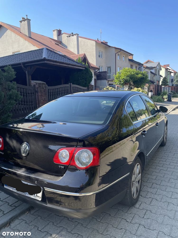 Volkswagen Passat 1.9 TDI Comfortline - 6