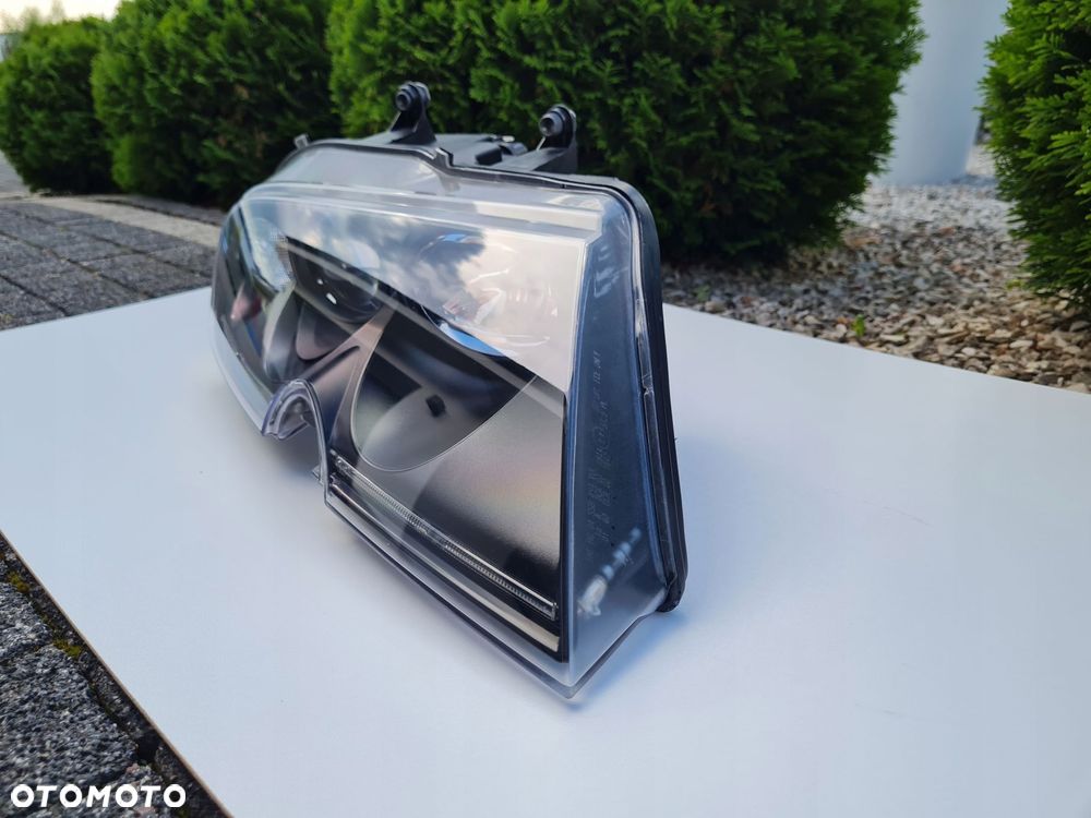 BUGATTI VEYRON 5B0 Grand Sport Lampa prawa przód Bi-Xenon Led 5B0941010M Black Edition Sang Noir - 6