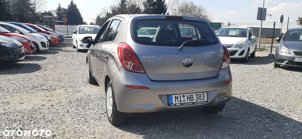 Hyundai i20 - 10