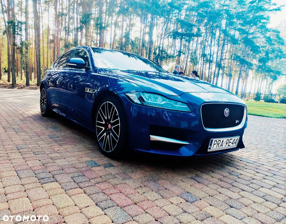 Jaguar XF 2.0 i4D R-Sport - 7