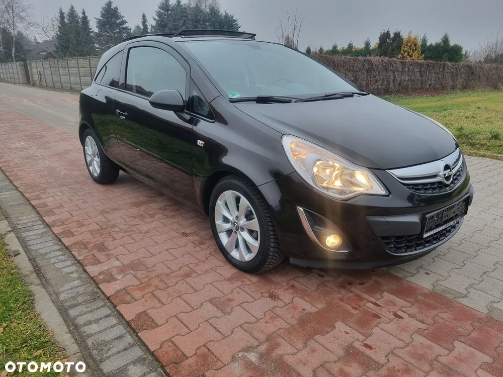 Opel Corsa 1.4 16V Cosmo - 6