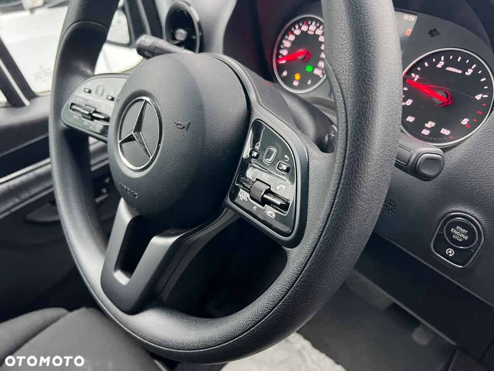 Mercedes-Benz Sprinter - 17