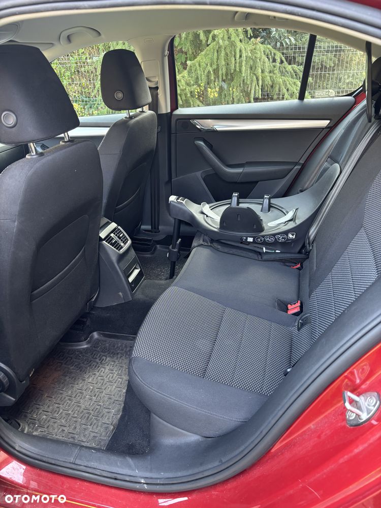 Skoda Octavia 1.4 TSI Ambition - 24