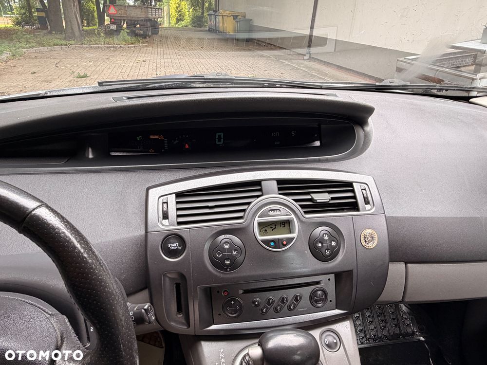 Renault Scenic - 21