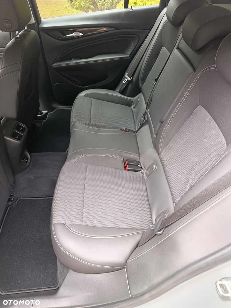 Opel Insignia - 13