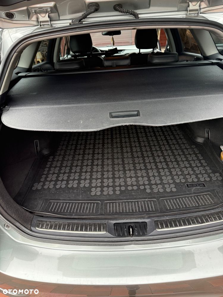 Toyota Avensis 2.0 Prestige MS - 2