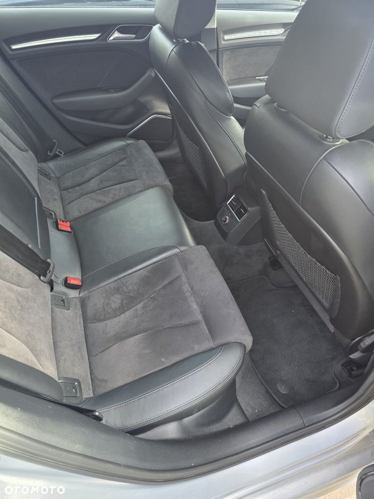 Audi A3 Sportback 1.4 TFSI E-tron Ambiente e-S tronic - 20