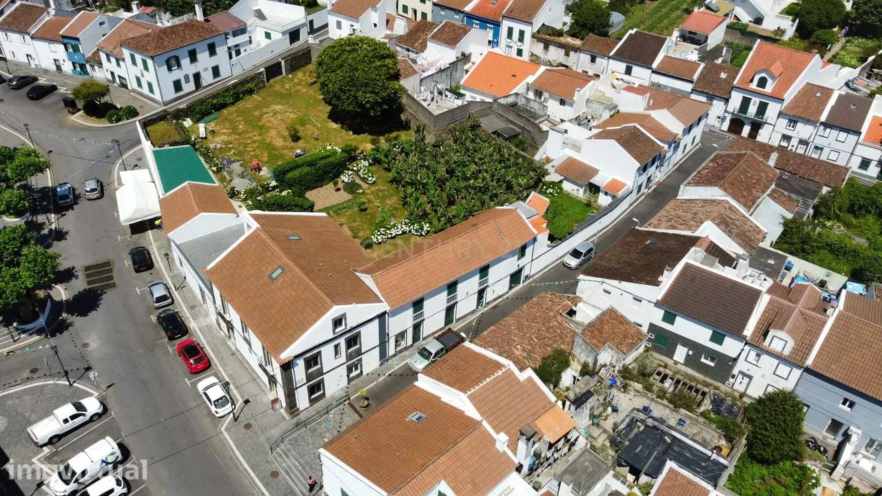 Moradia T4 Água de Pau - Lagoa - Grande imagem: 2/27
