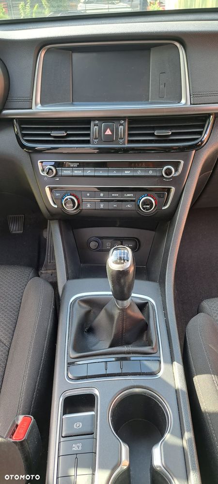 Kia Optima 1.7 CRDI M - 24