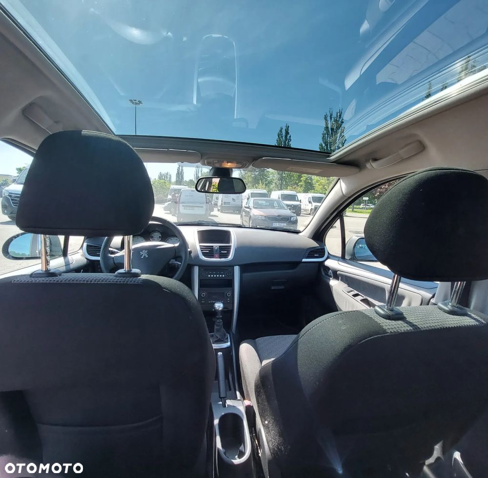 Peugeot 207 1.6 HDi - 15