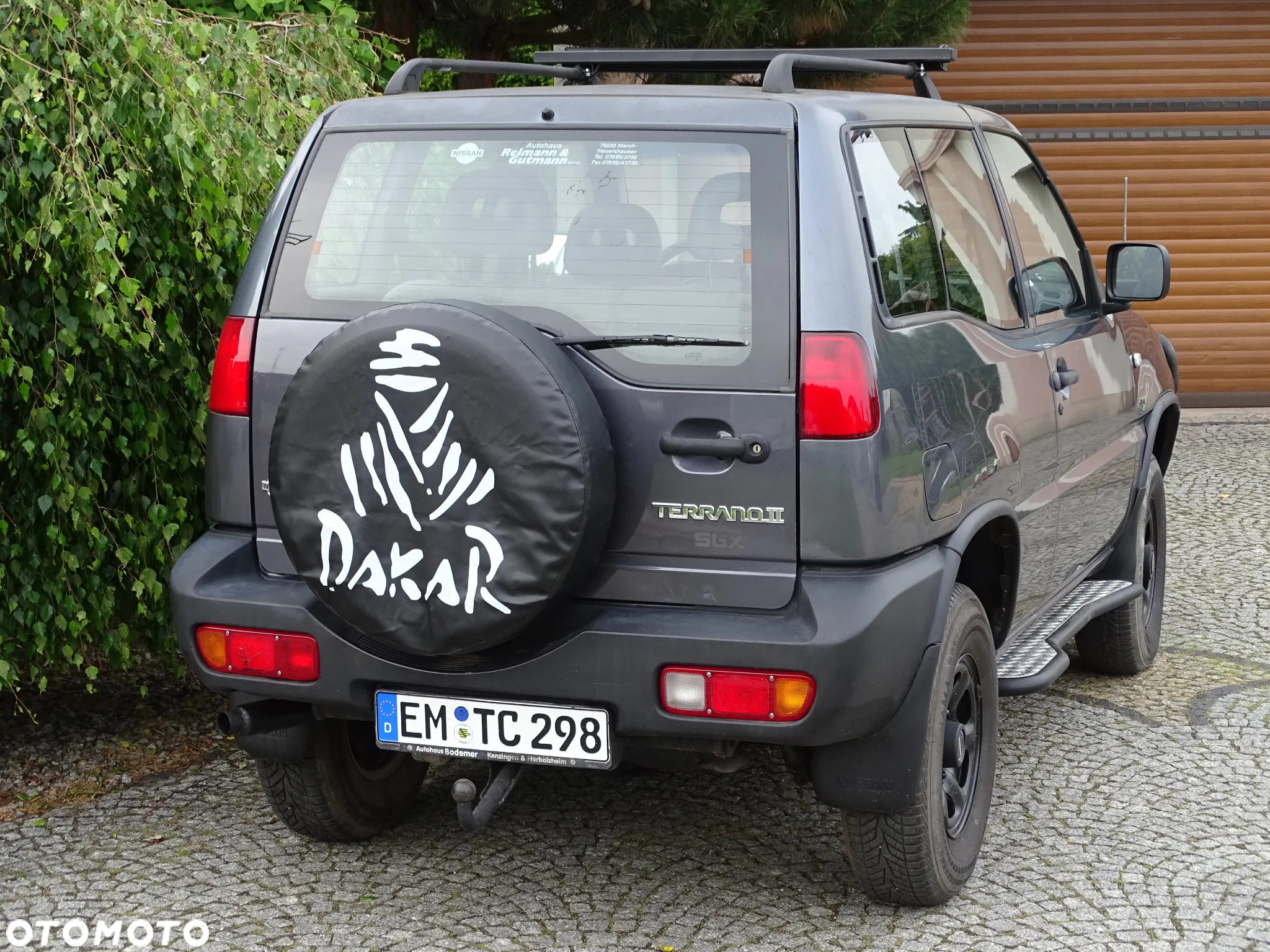 Nissan Terrano II 2.4 SGX - 4