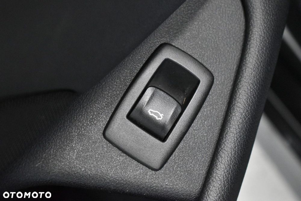 BMW Seria 5 520d mHEV M Sport sport - 9