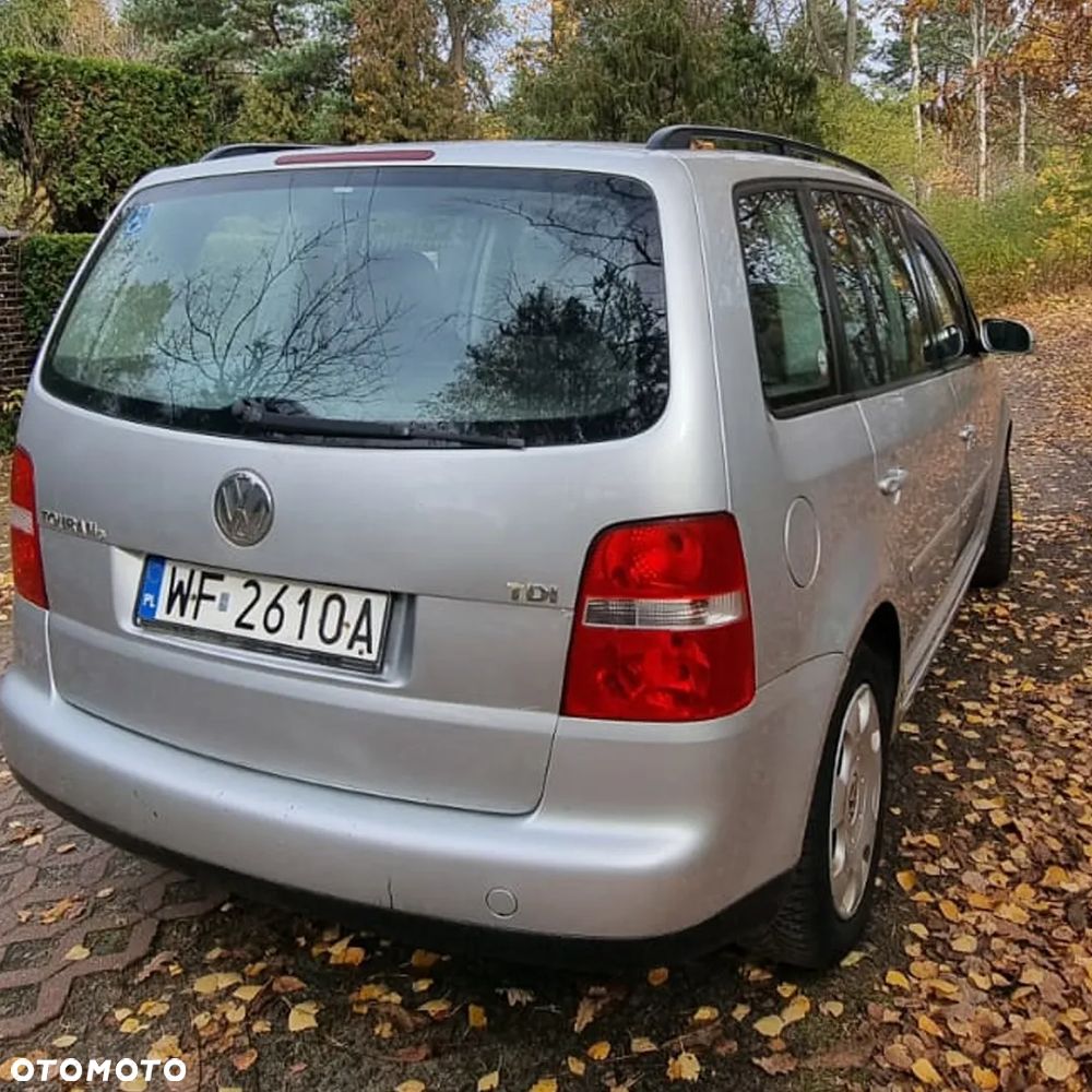 Volkswagen Touran - 7
