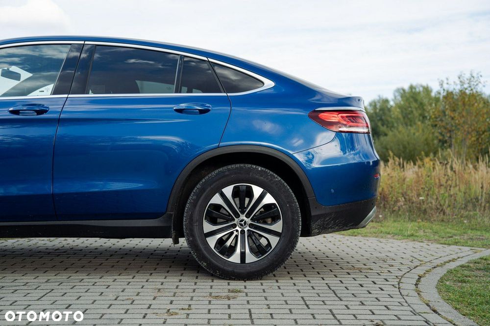 Mercedes-Benz GLC - 12