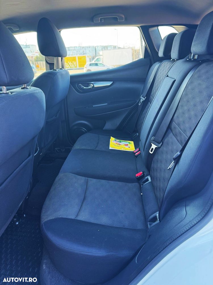 Nissan Qashqai 1.6 DCI Xtronic N-Connecta - 4