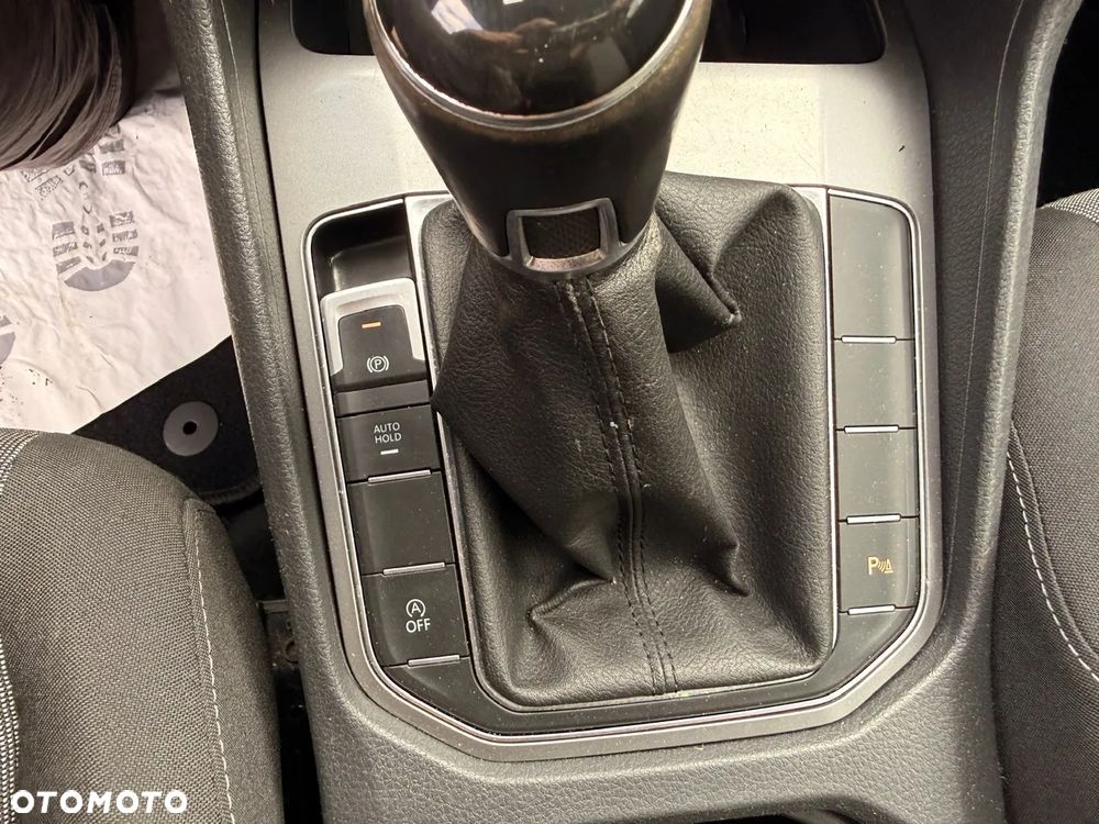 Volkswagen Golf Sportsvan SV 1.6 TDI BMT Comfortline - 28