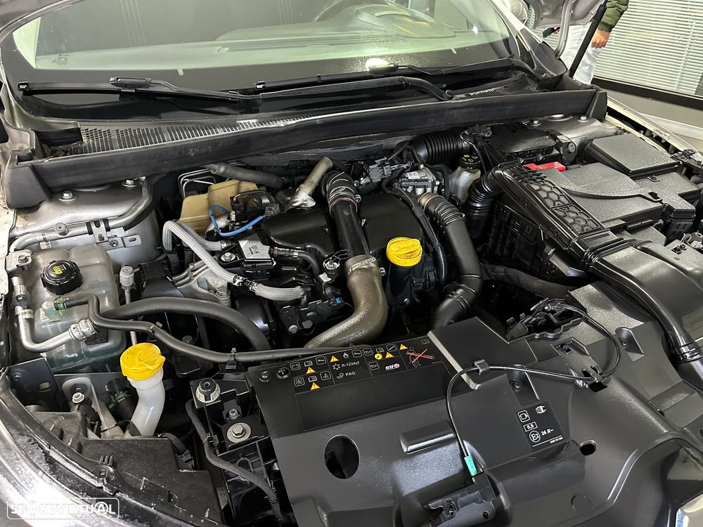 Renault Mégane Sport Tourer 1.5 dCi GT Line J18 - 31