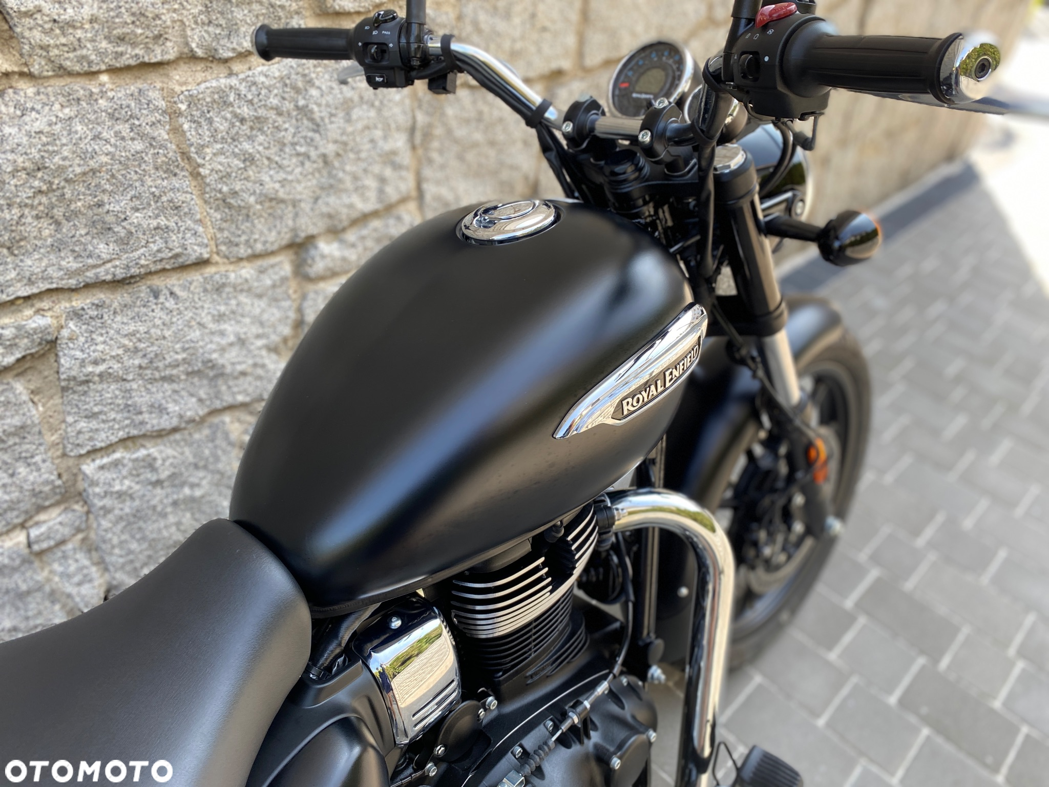 Royal Enfield Meteor - 13