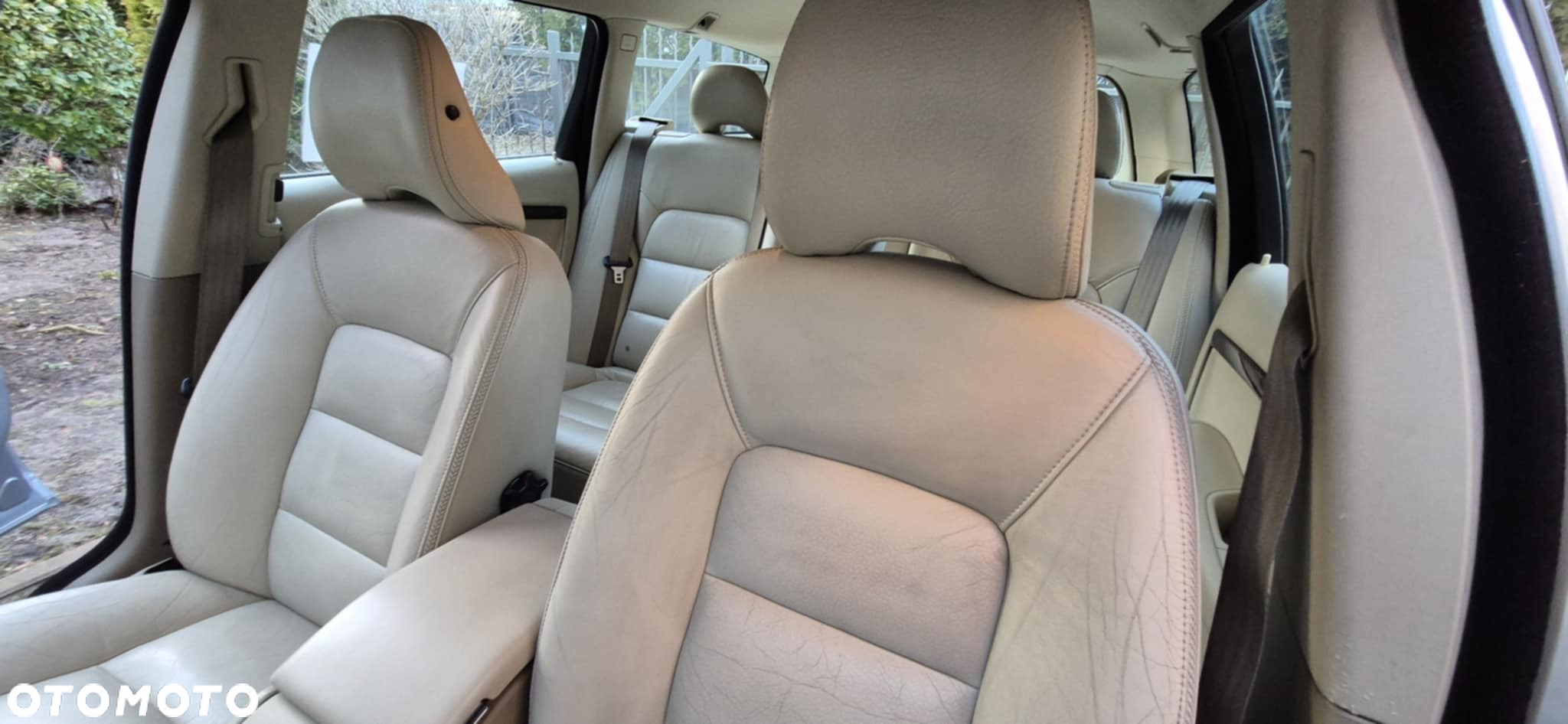 Volvo XC 70 3.2 AWD Momentum - 8