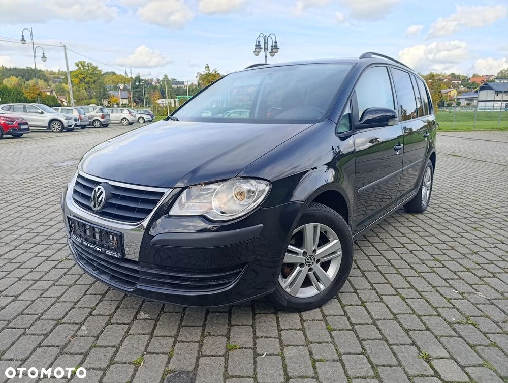 Volkswagen Touran 1.6 Basis