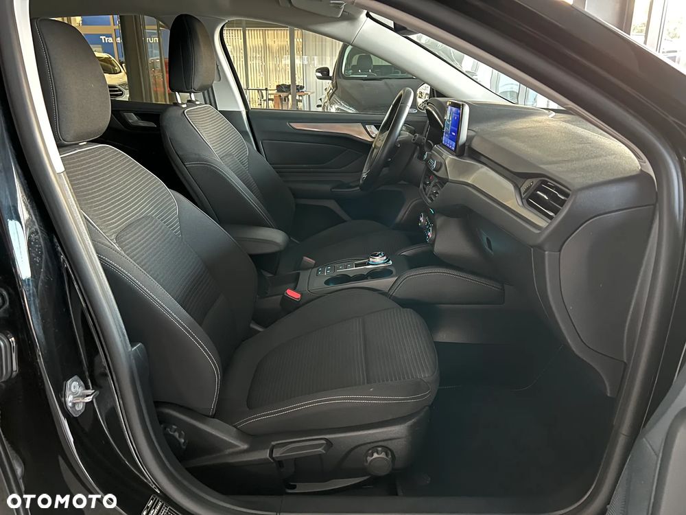 Ford Focus 2.0 EcoBlue Titanium Business - 41