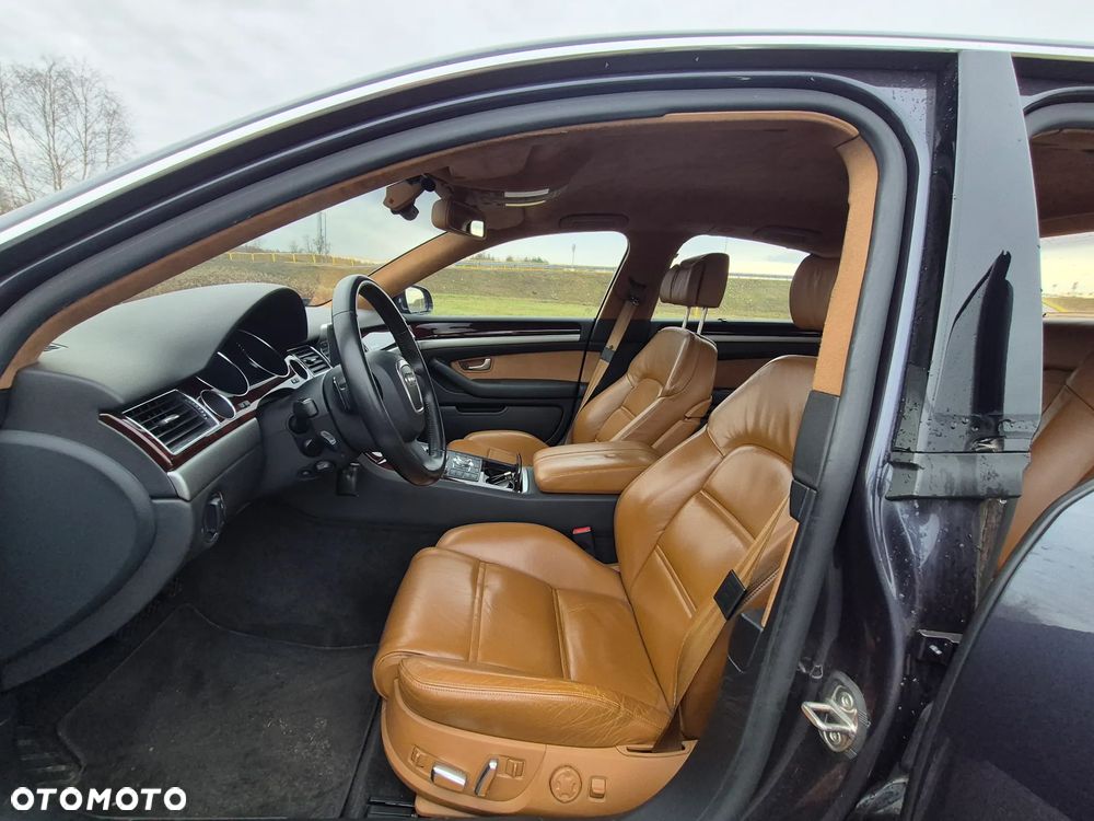 Audi A8 4.2 TDI Quattro - 2