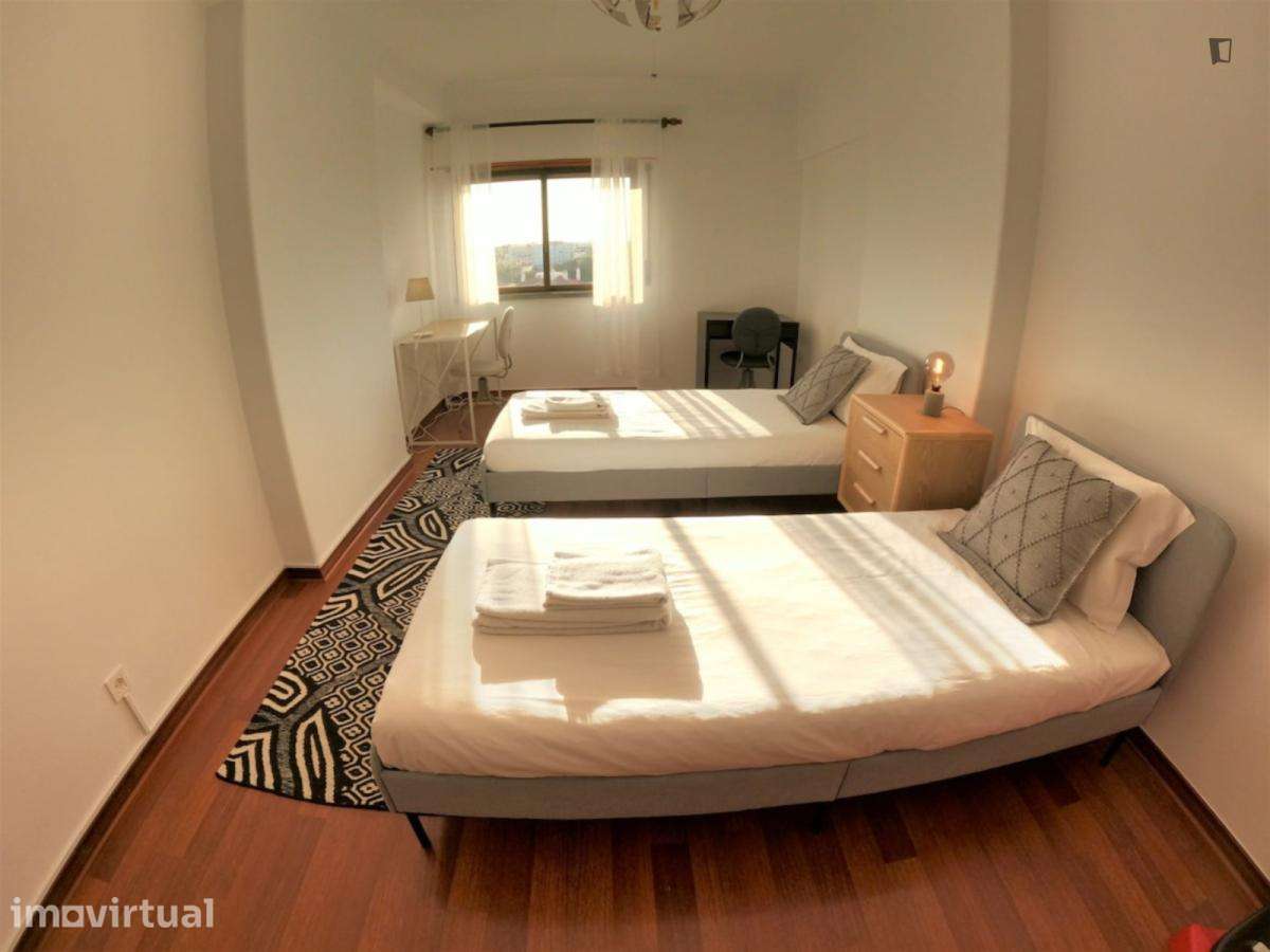 Apartamento com 2 quartos - localizado em Linda-a-Velha Lisbon - Grande imagem: 4/24