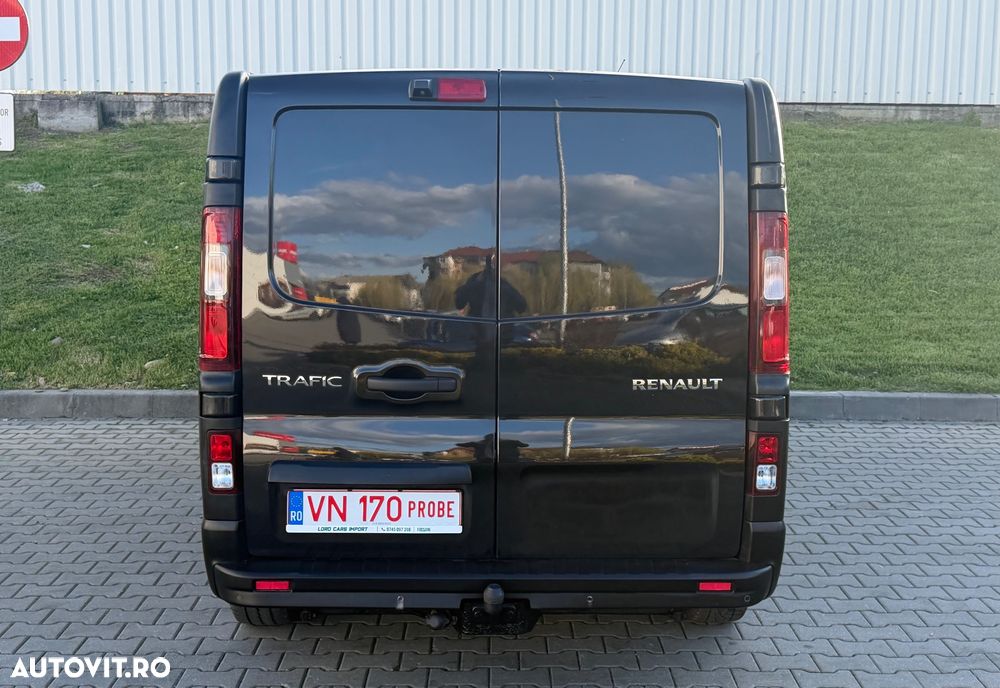 Renault Trafic - 16