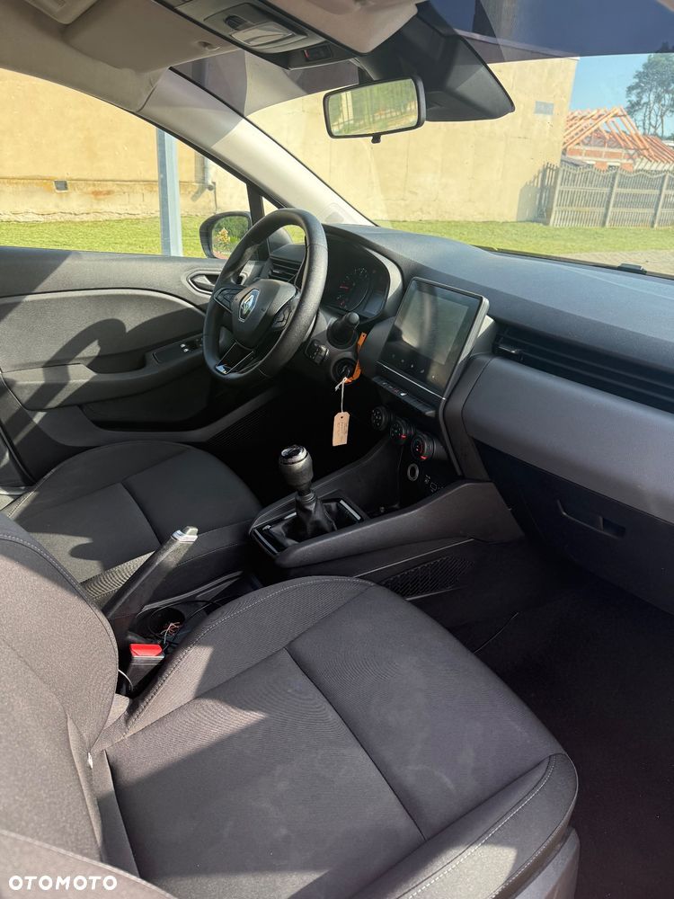 Renault Clio - 15