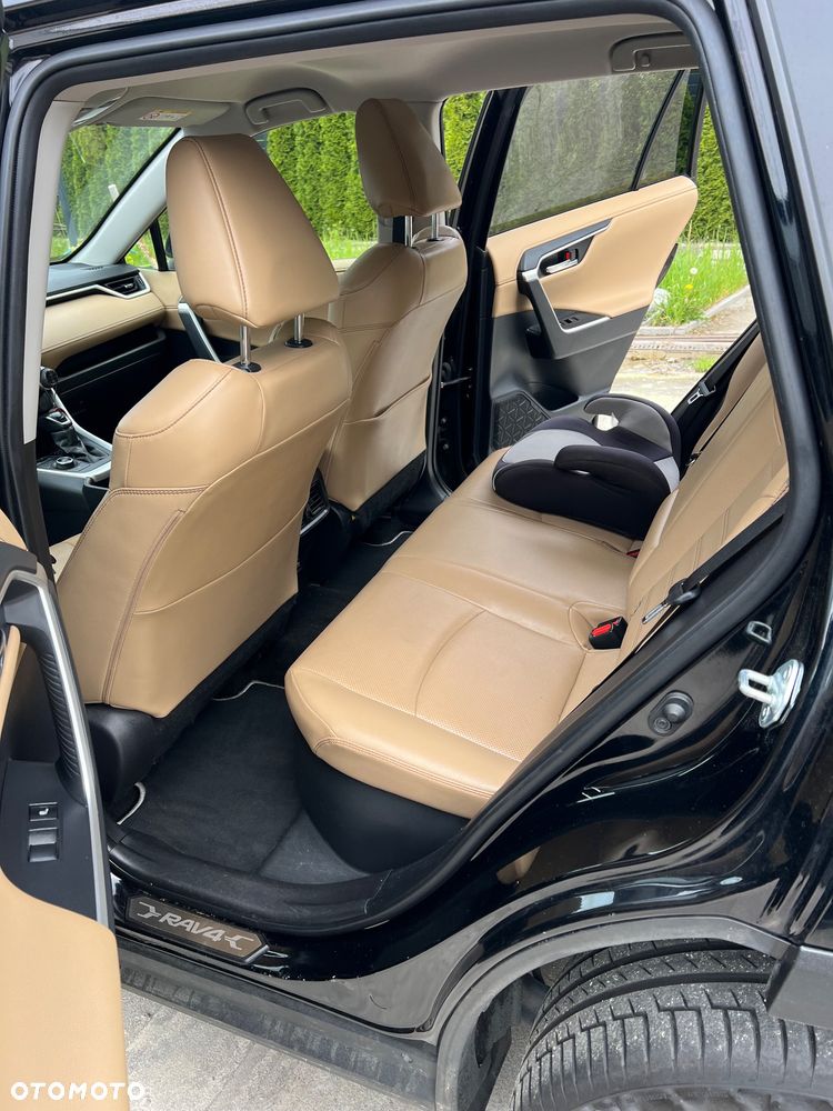Toyota RAV4 - 11