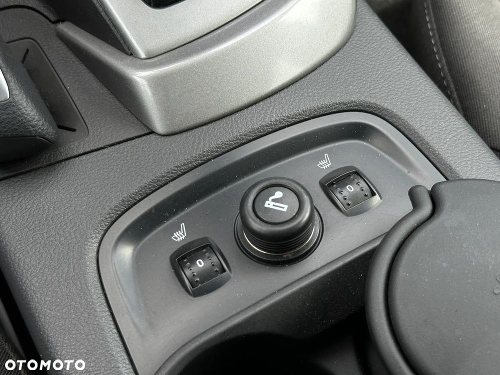 Ford Focus 1.0 EcoBoost STart-Stopp-System TITANIUM - 12