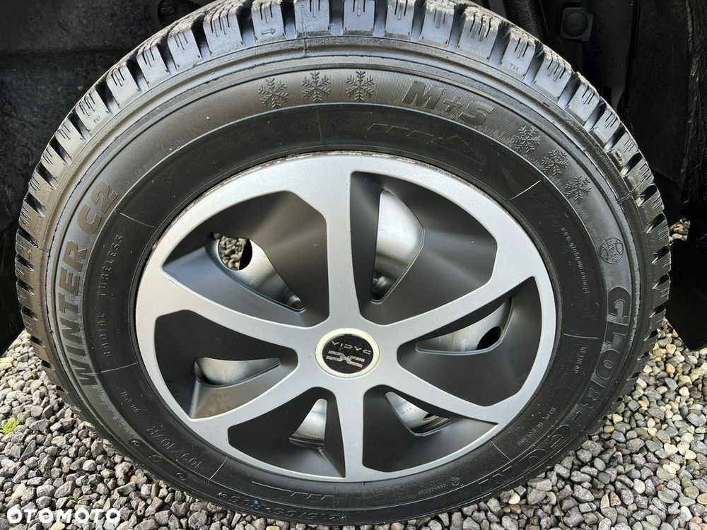 Dacia Duster SCe 115 2WD Comfort - 37