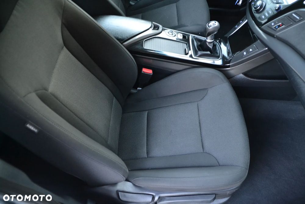 Hyundai i40 Kombi blue 1.6 Space - 38