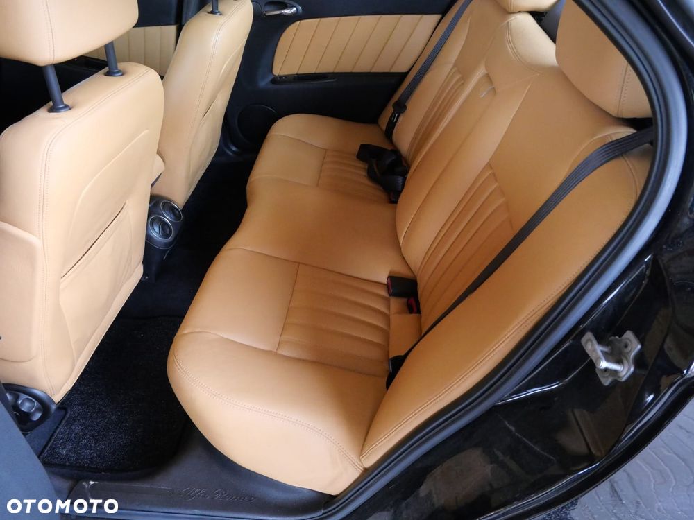 Alfa Romeo 156 2.5 V6 Q-S Distinctive - 29
