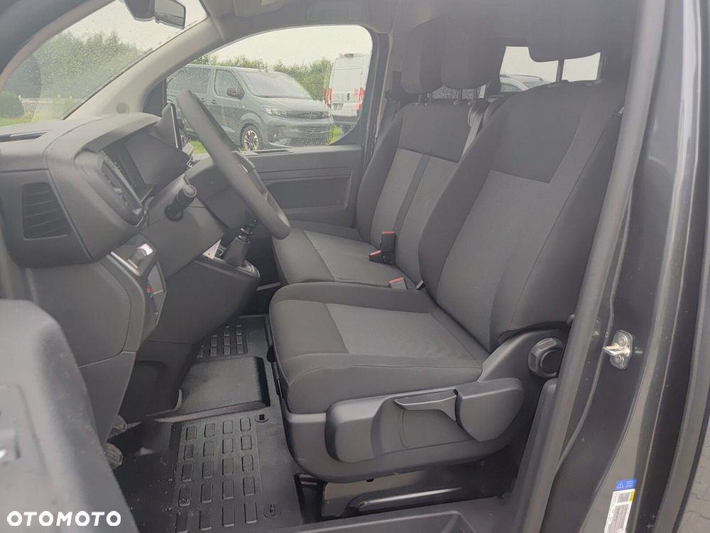 Opel Vivaro - 21