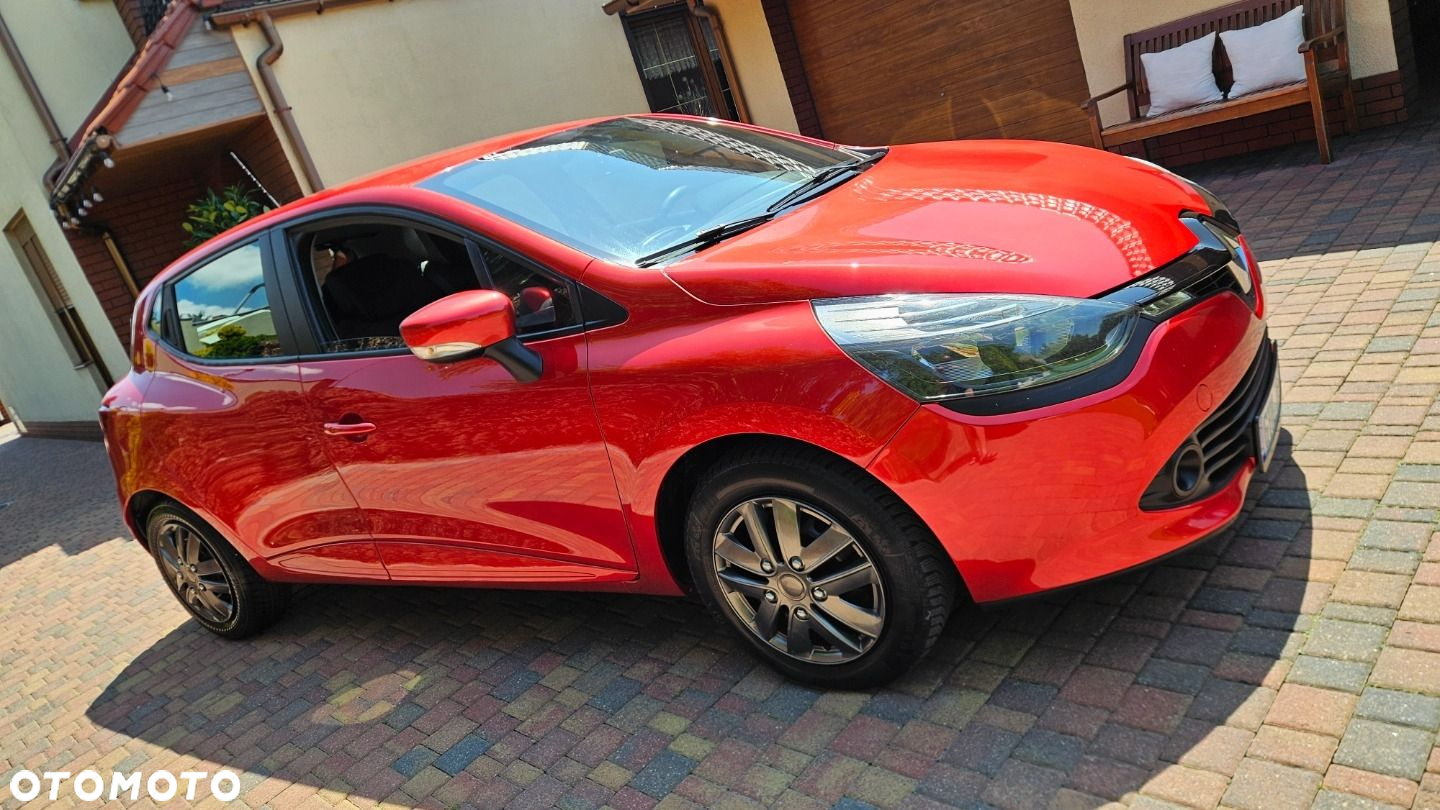 Renault Clio - 11