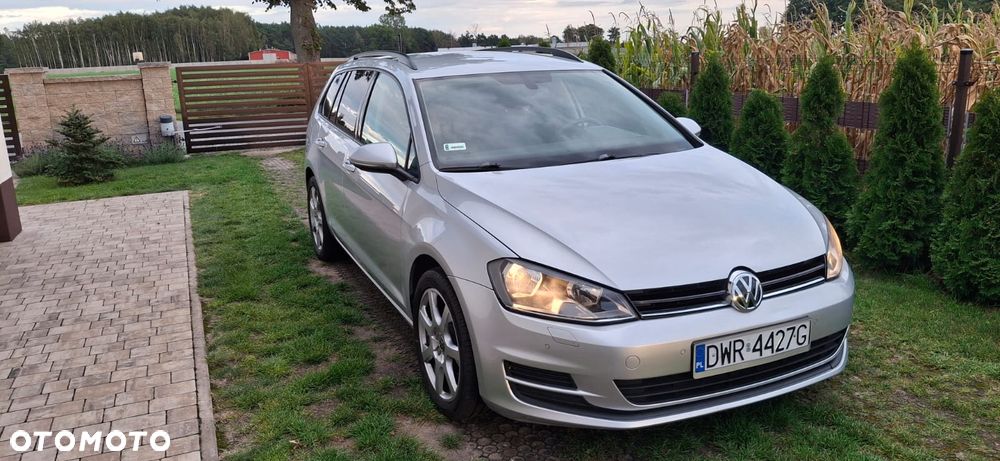 Volkswagen Golf - 6