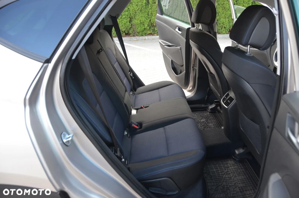 Hyundai Tucson 1.6 GDi 2WD Select - 30