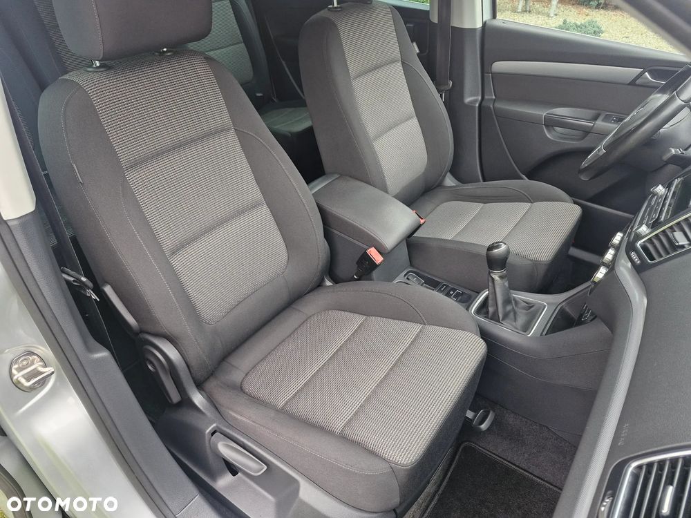 Volkswagen Sharan - 22