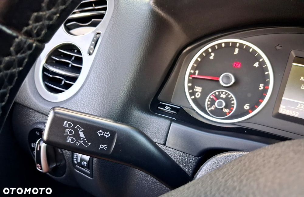 Volkswagen Tiguan 2.0 TDI DPF BlueMotion Technology Life - 30