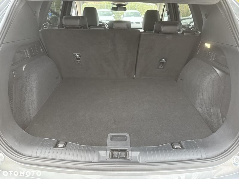 Ford Kuga - 25