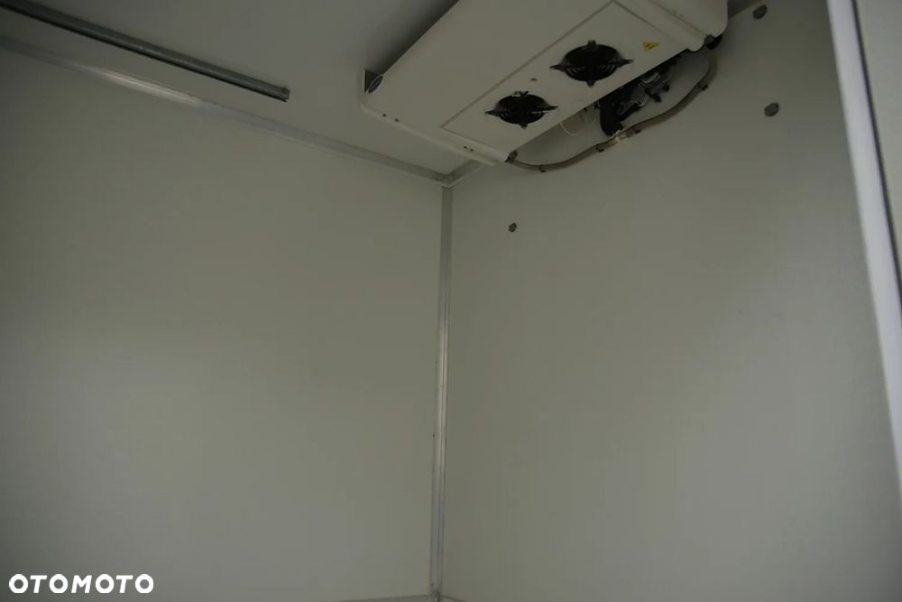 Iveco DAILY 35-150 * 3.0 Diesel 150KM * CHŁODNIA CARRIER XARIOS 500 * SUPER ZADBANE! - 17