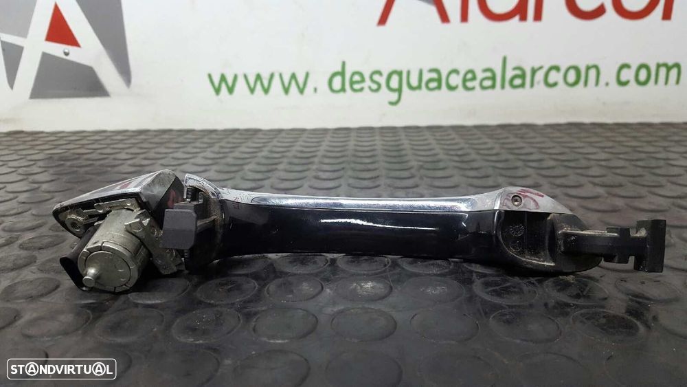 PUXADOR EXTERIOR FRENTE ESQUERDO MERCEDES CLASE B (W245) 180 CDI (245.207) - 4