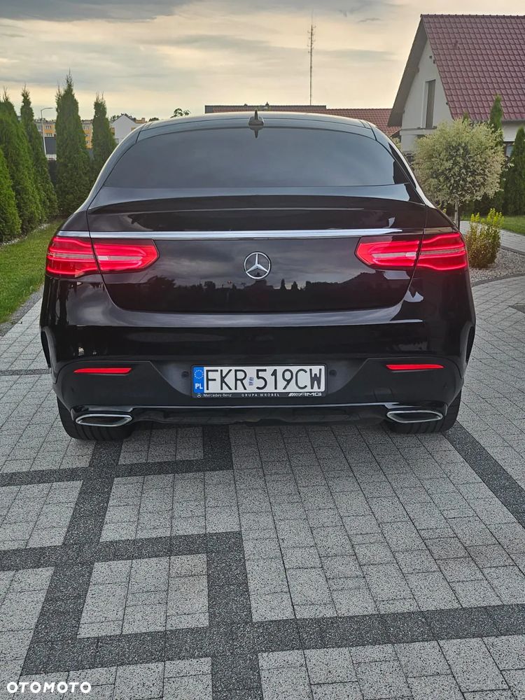 Mercedes-Benz GLE - 12