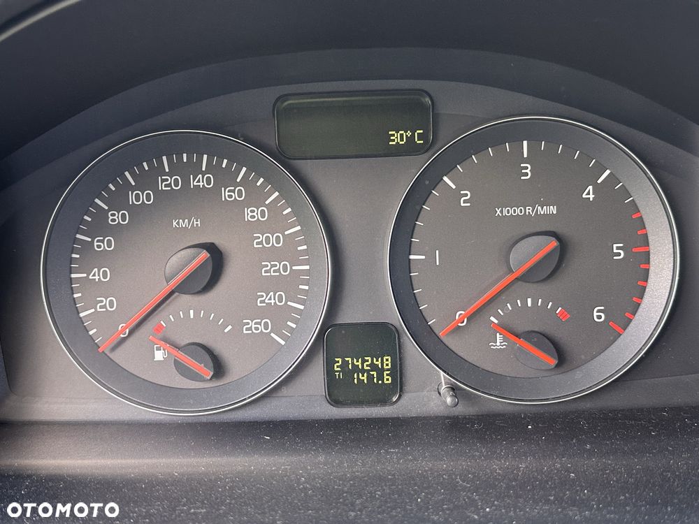 Volvo V50 - 8