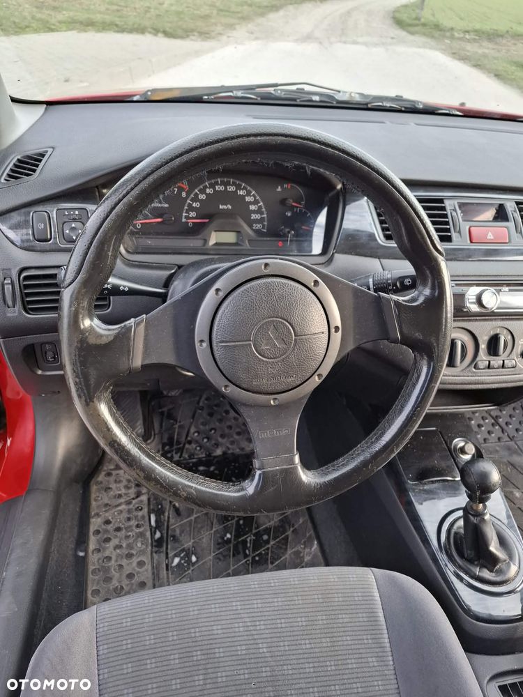 Mitsubishi Lancer 1.6 Intense - 33