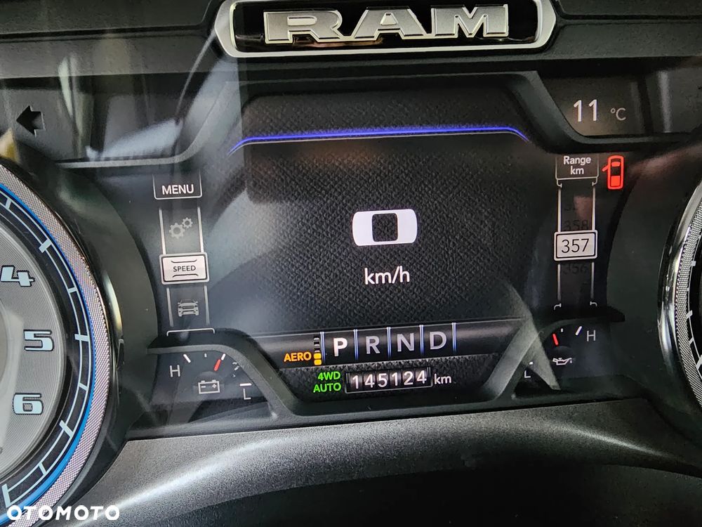 RAM 1500 5.7 Crew Cab Limited - 34